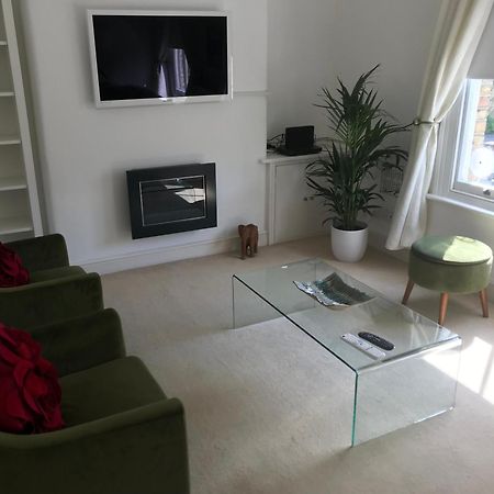 Charming Flat Centrally Located Londra Esterno foto